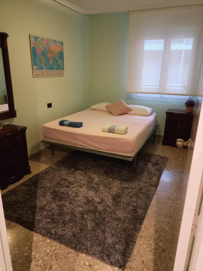 Private Room In A Shared Flat In Castellon Кастельон-де-ла-Плана Экстерьер фото