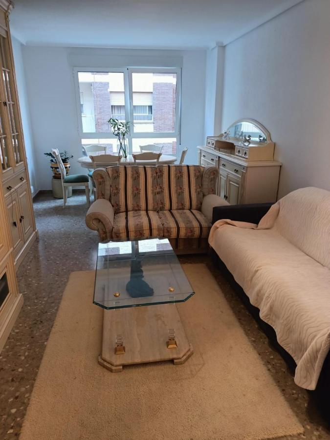 Private Room In A Shared Flat In Castellon Кастельон-де-ла-Плана Экстерьер фото